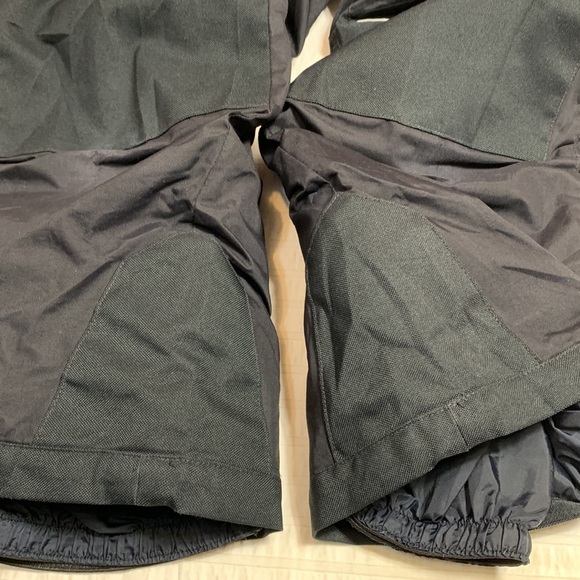 (Youth S) Columbia Freestyle Snow Pants - Unisex - Black - Picture 5 of 16